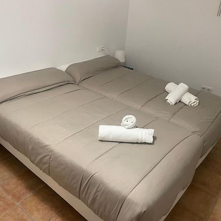 Apartamento NuevaBanús auto check-in Marbella Exterior foto
